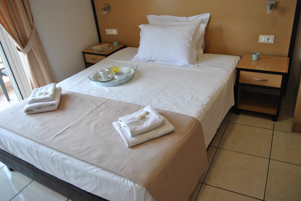 Theofilos City Hotel Hanya Oda fotoğraf