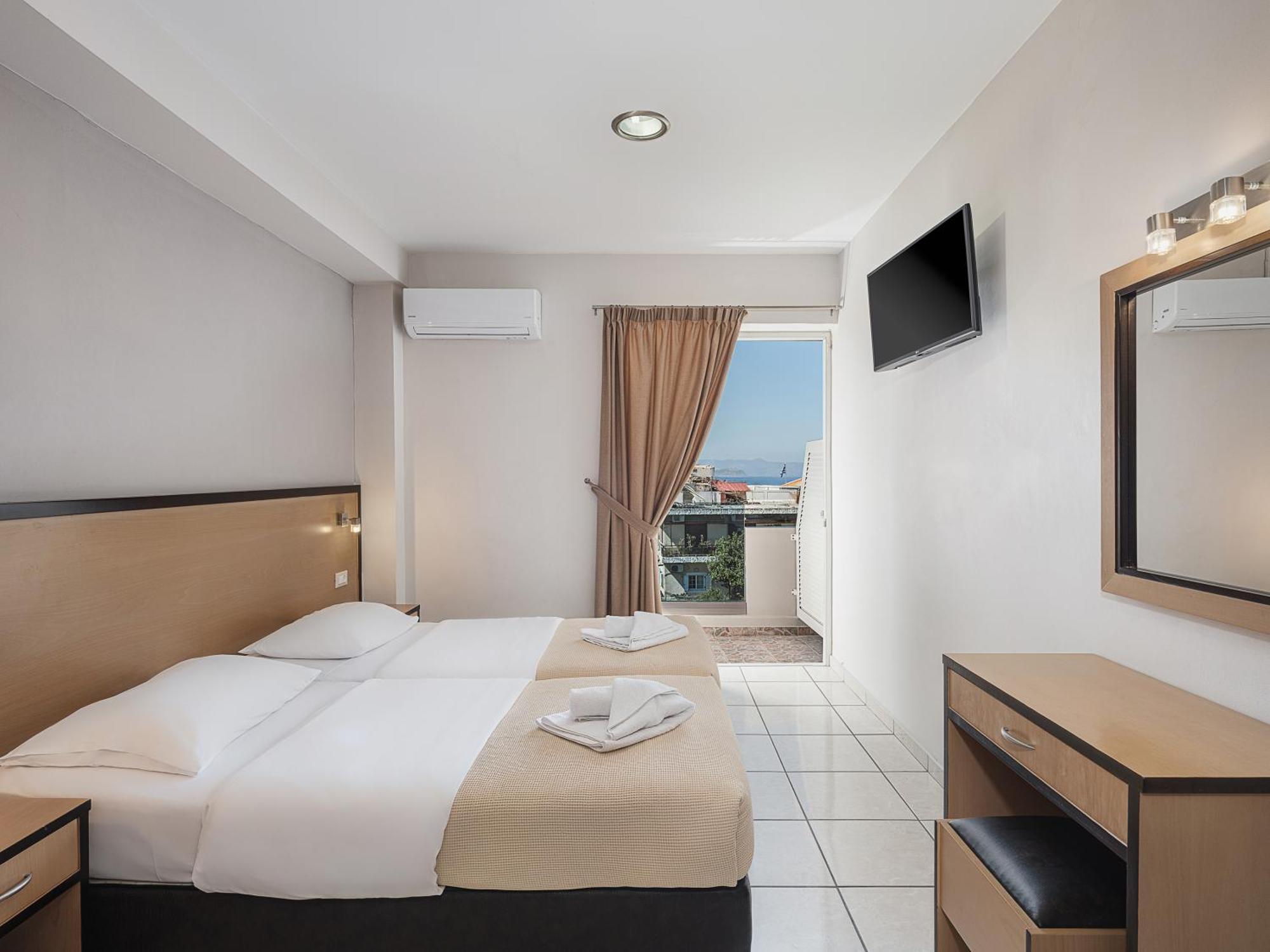 Theofilos City Hotel Hanya Dış mekan fotoğraf