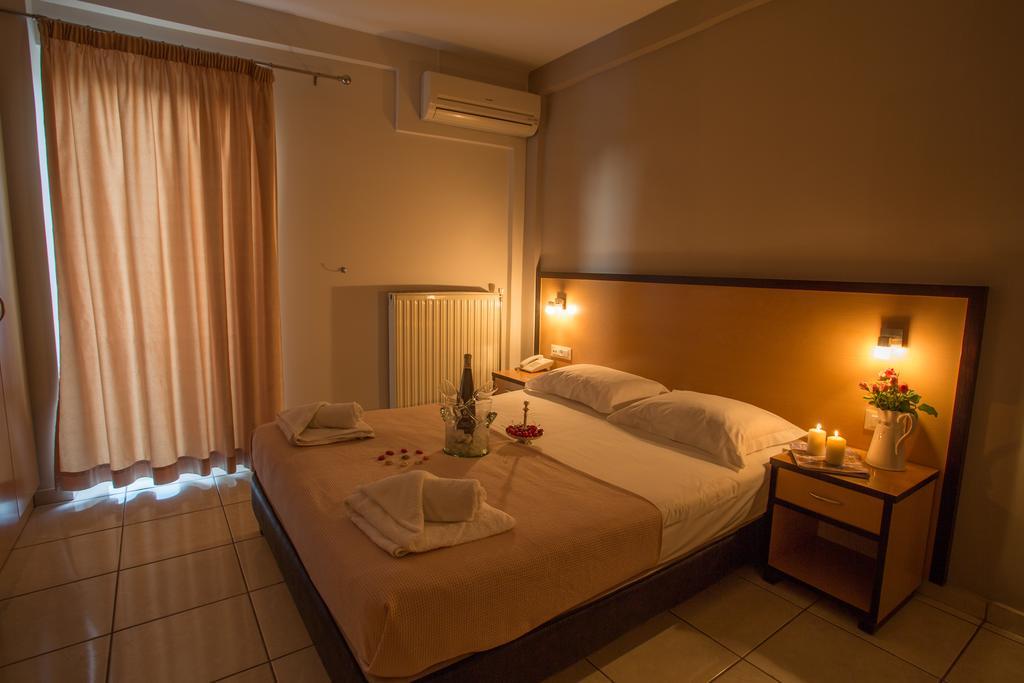 Theofilos City Hotel Hanya Dış mekan fotoğraf