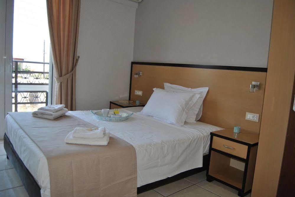 Theofilos City Hotel Hanya Dış mekan fotoğraf
